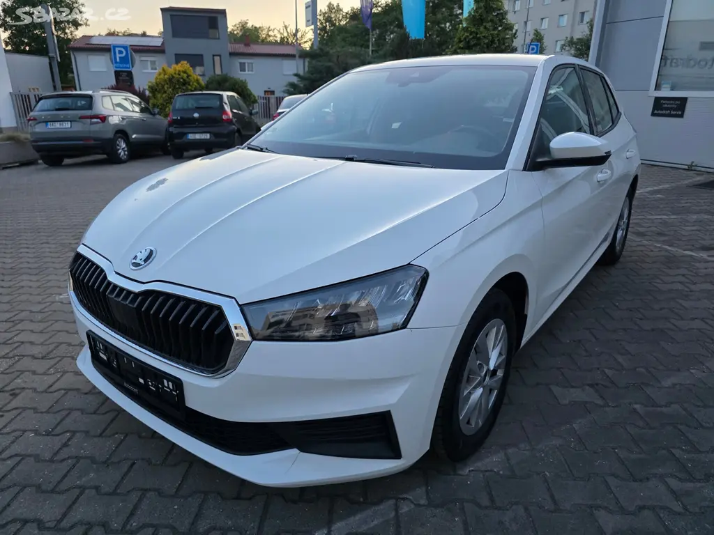 Škoda Fabia 1.0 MPI 59kW FULL LED - fotka 3
