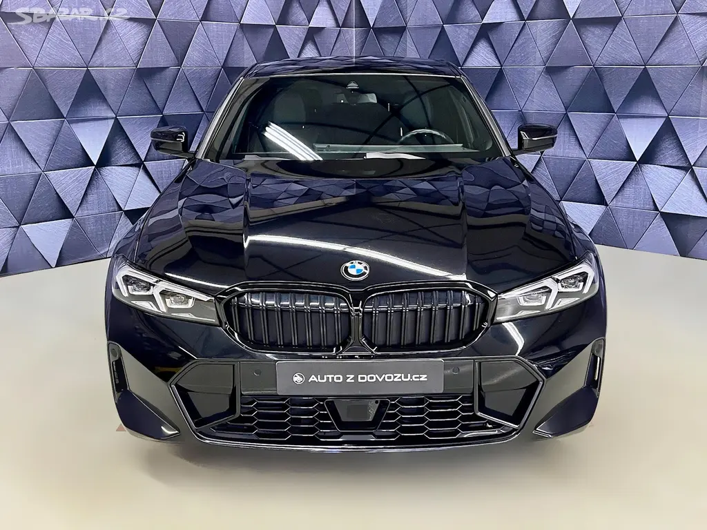 BMW Řada 3, 320d xDrive M-PAKET, EL. TAŽNÉ - fotka 3