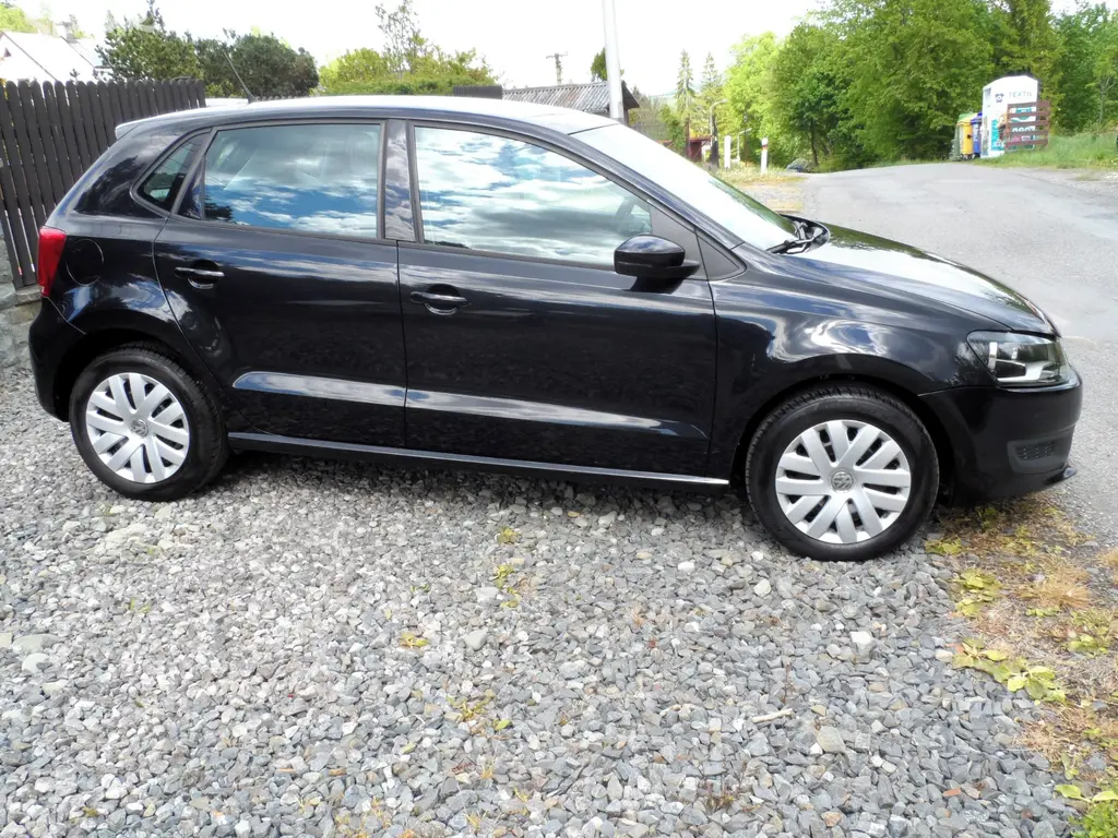 VW Polo 1.6 TDI 66KW,2.Majitel,Klima,Zachovale - fotka 4