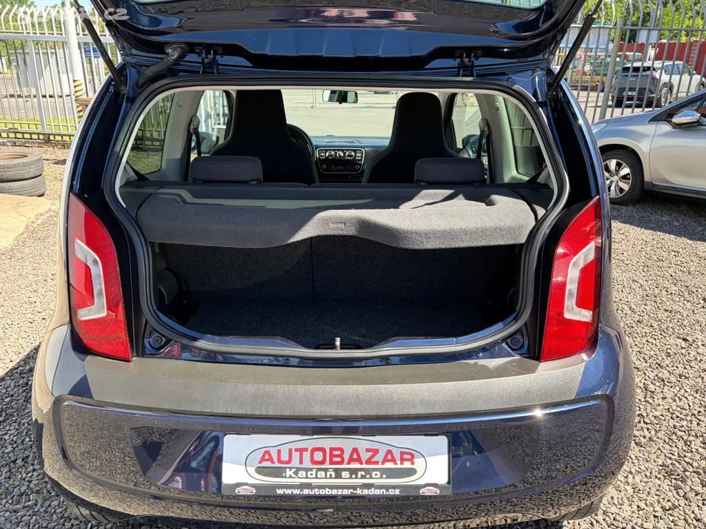 Volkswagen Up!, 1,0 AUTOMAT. AC,INVERZNÍ PEDÁL - fotka 5