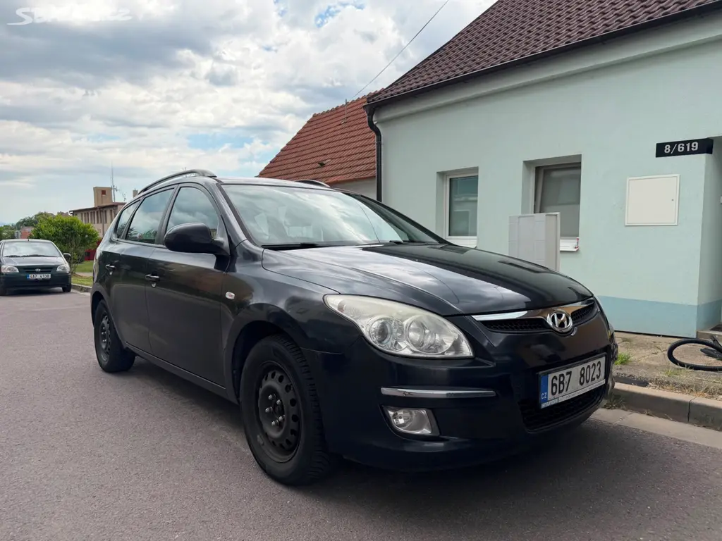 Hyundai i30 CW 2009 - fotka 6