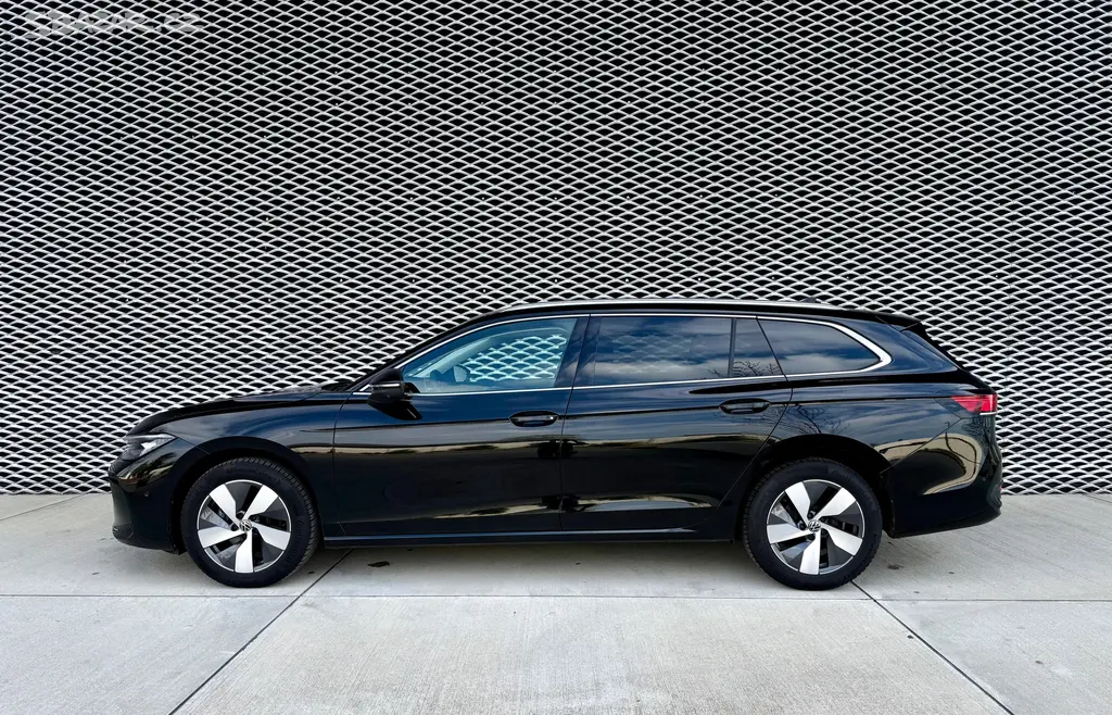 Volkswagen Passat, 1.5 e-TSi DSG 110 kW - fotka 6