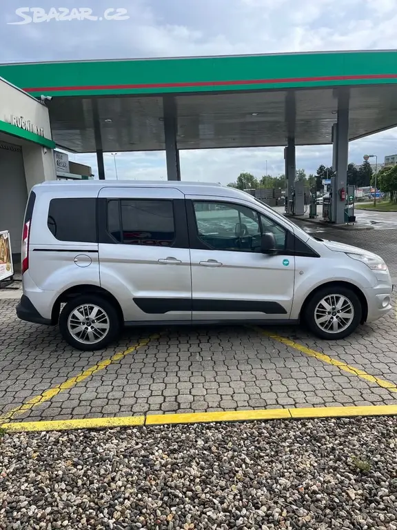 Ford Tourneo Connect - fotka 4