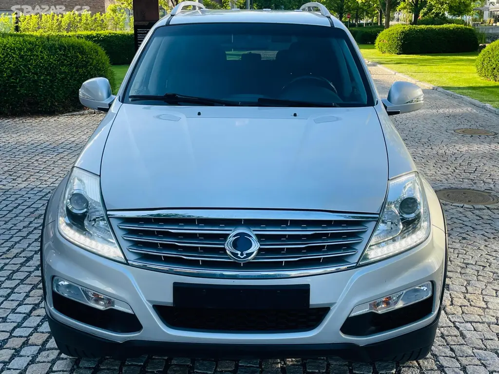 SsangYong Rexton, 2.2TD 4x4 AUT KAM 7MÍST TAŽNÉ - fotka 5