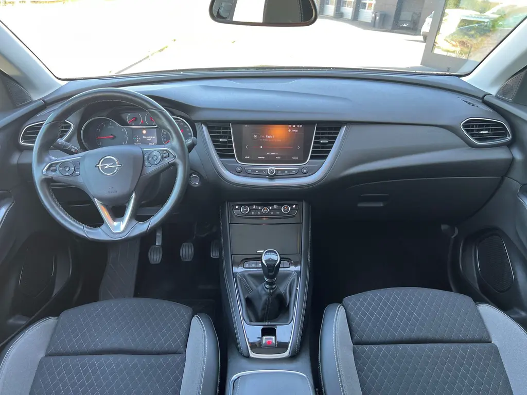 Opel Grandland X, 1.2 130k ZÁRUKA SERVIS VÝBAVA - fotka 3