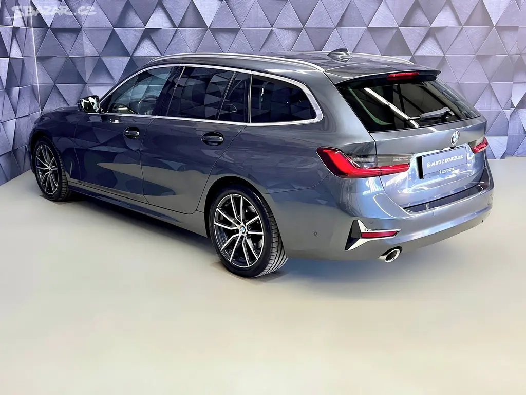 BMW Řada 3, 320d xDrive LUXURY LINE, PANOR - fotka 5