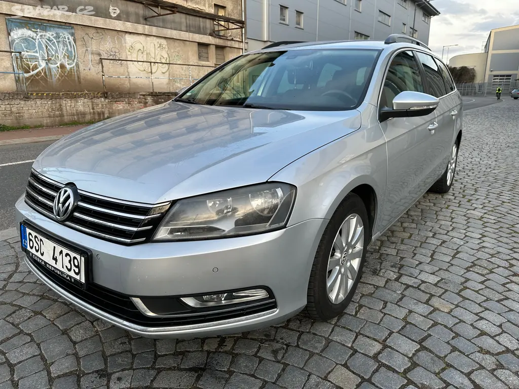 Volkswagen Passat, 2,0 TDI manual - fotka 2