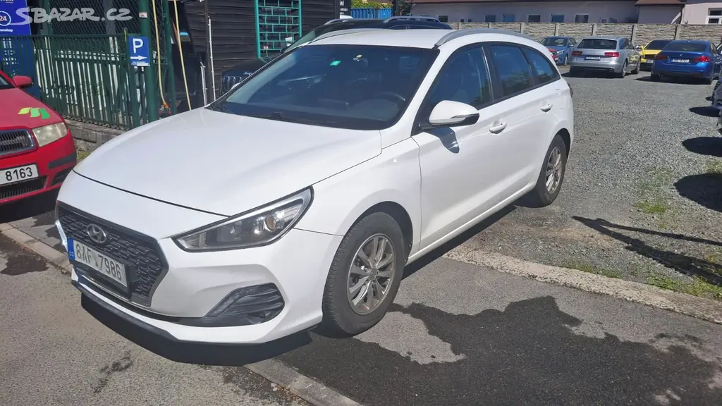 Hyundai i30, nová spojka,rozvody2020 odpoč.