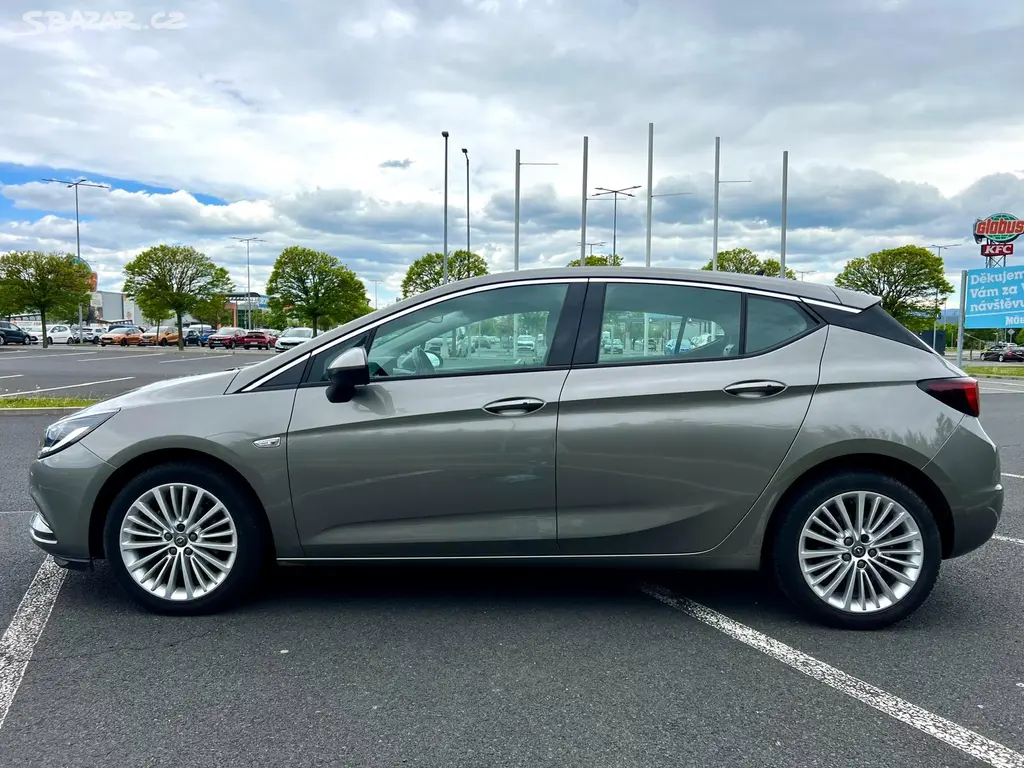 Opel Astra ST INNOVATION 1.4 - fotka 3