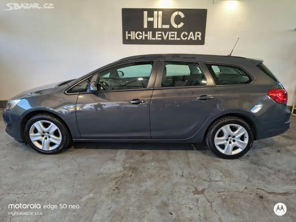 Opel Astra Caravan 1.4T 88kW 111tkm GARANCE KM/TOP - fotka 2