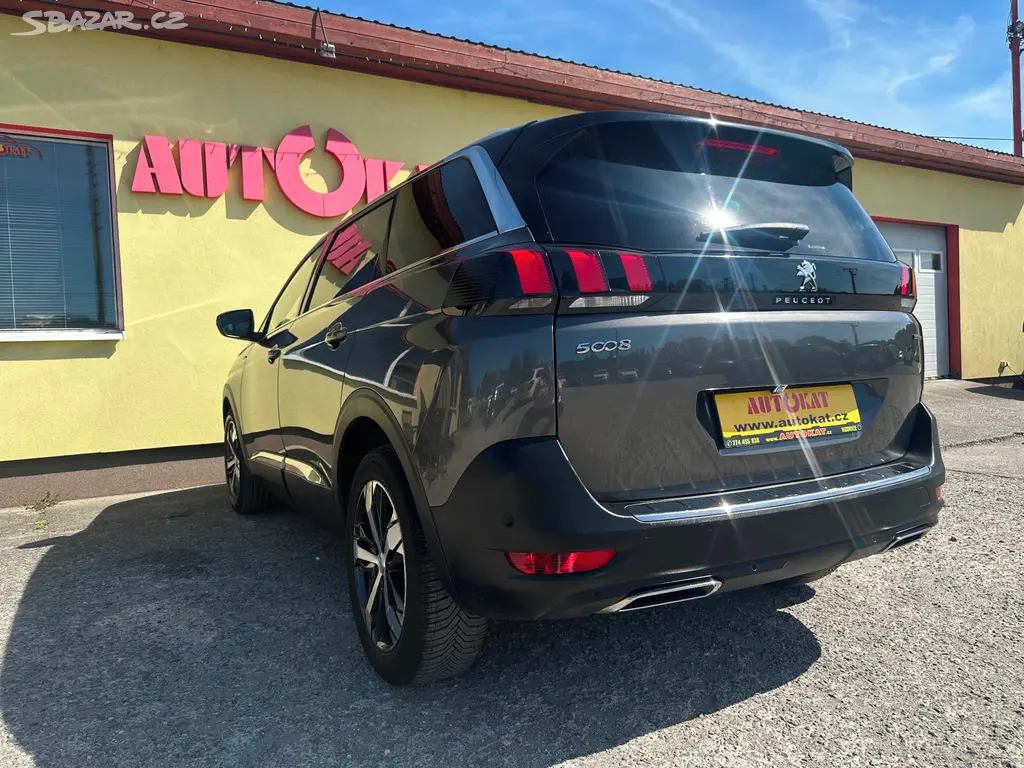 Peugeot 5008 1.5HDi 96KW/GTLINE/7MÍST/1MAJ - fotka 5