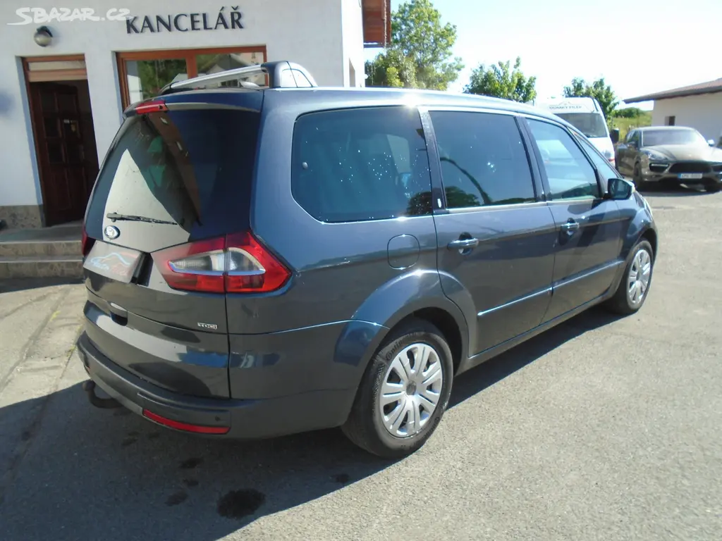 Ford Galaxy 2.0 TDCI 103kW 7 míst - fotka 4