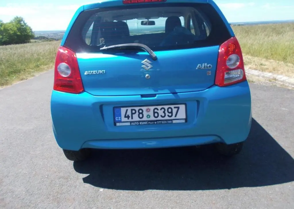 Suzuki Alto 1,0 1 maj koup v ČR 66 000 KM benzín - fotka 4
