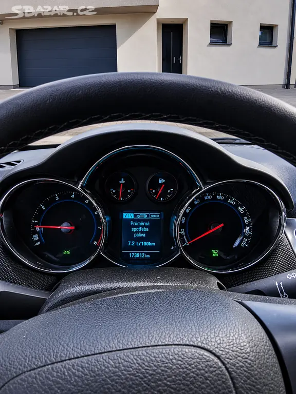 Chevrolet Cruze 2014 1.4i 173 000 km - fotka 5