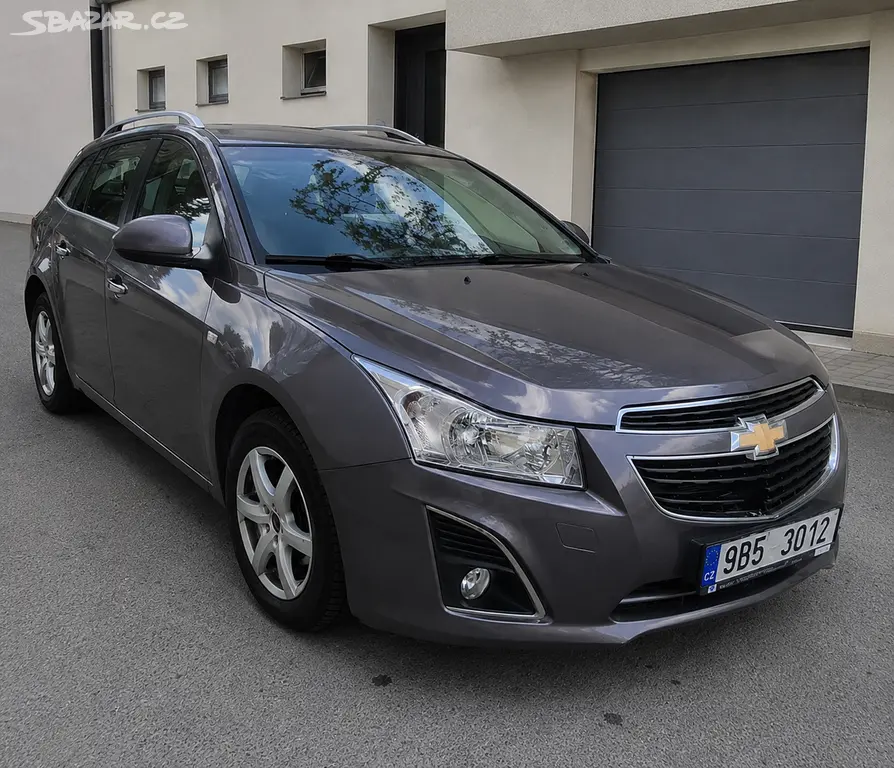 Chevrolet Cruze 2014 1.4i 173 000 km - fotka 2