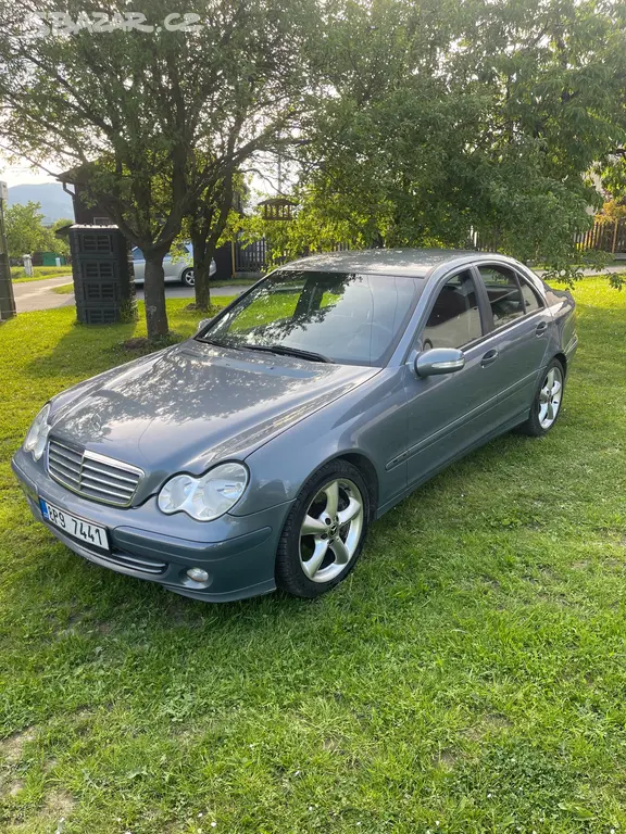 Prodám Mercedes 220 CDI - fotka 3