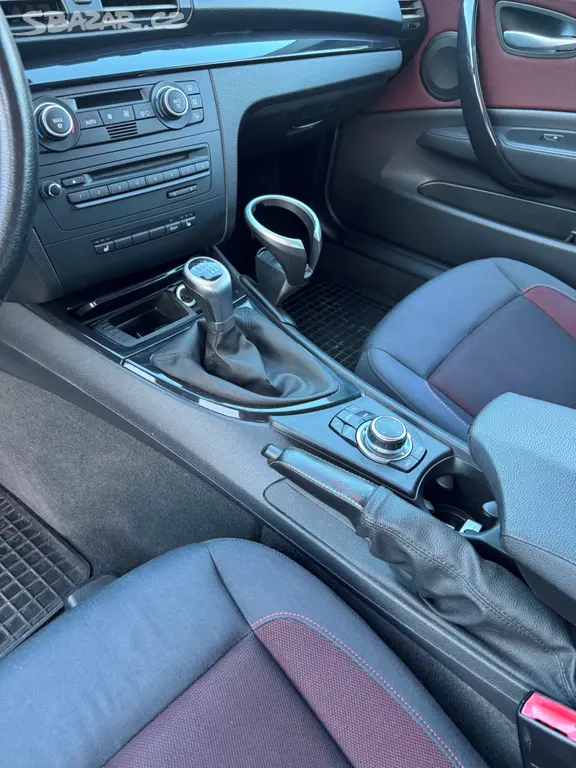 BMW 118D, udržované, STK do 10/2027+nové zimní kol - fotka 6