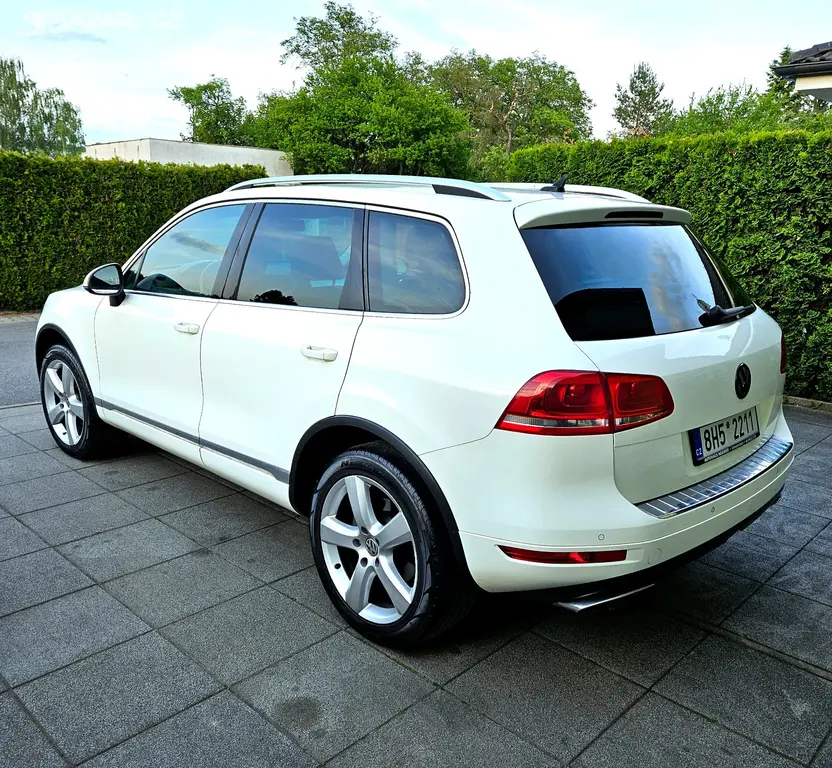 VOLKSWAGEN TOUAREG 3.0TDI, NOVÉ ROZVODY, TOP STAV! - fotka 3