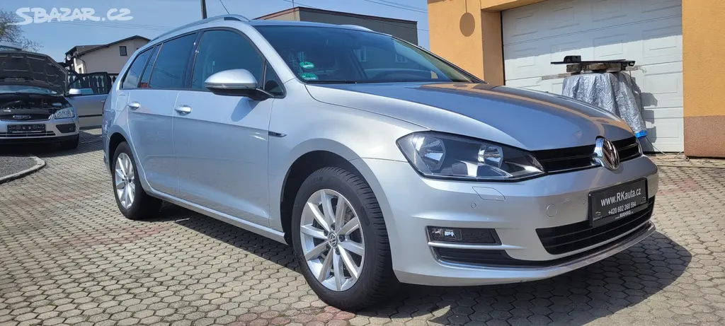 VW Golf Variant 1,4TSi 92kW benzín DSG "Lounge" - fotka 3