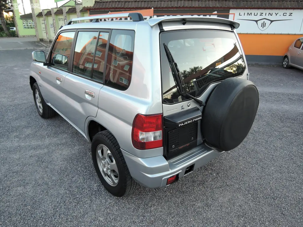 Mitsubishi Pajero Pinin 1,8 i 4x4 82tkm 1.maj.2005 - fotka 6