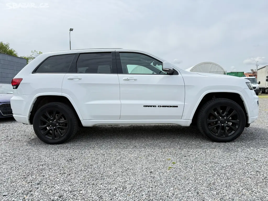 Jeep Grand Cherokee 3.0CRDi 4x4 184kW 2018 - fotka 4