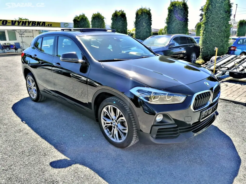 BMW X2, 2.0 20i 141kW A/T Kůže - fotka 3