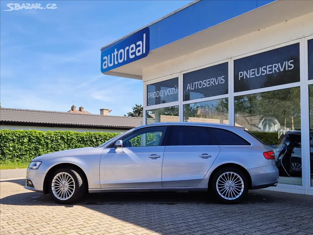 Audi A4 Avant, 2,0 d ALUKOLA AUTOKLIMA VÝHŘEV - fotka 2