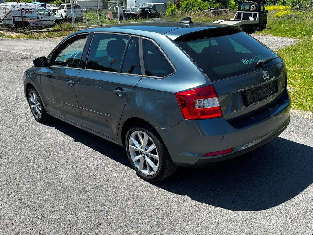 Škoda Rapid 1.2TSi, r.2015, STK, klima,1.majitel - fotka 4