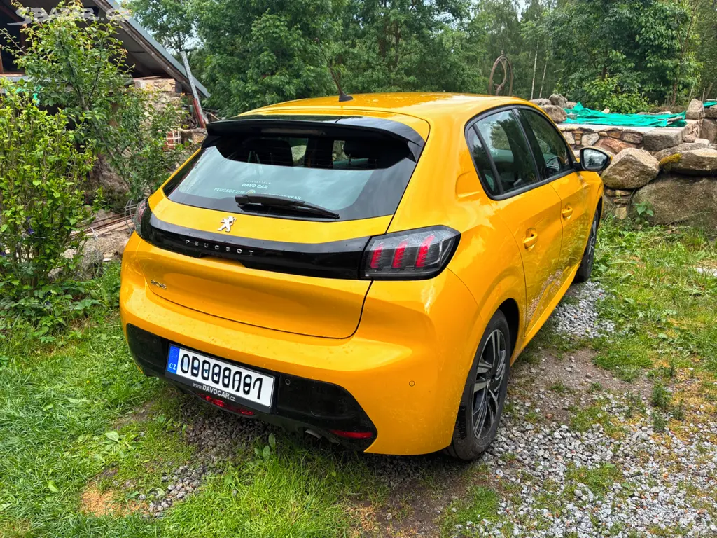 Peugeot 208 1.2 PureTech | 07/2020 | 58 500 km | - fotka 5