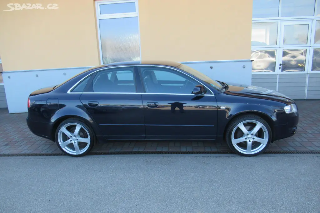 Audi A4, 1.9 TDi AUT.KLIMA VYHŘ.SEDAČKY - fotka 3