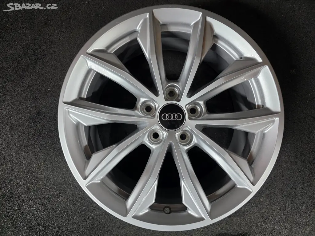 Audi S Q5 / Q5 Alu kolo 17 originál 80A601025