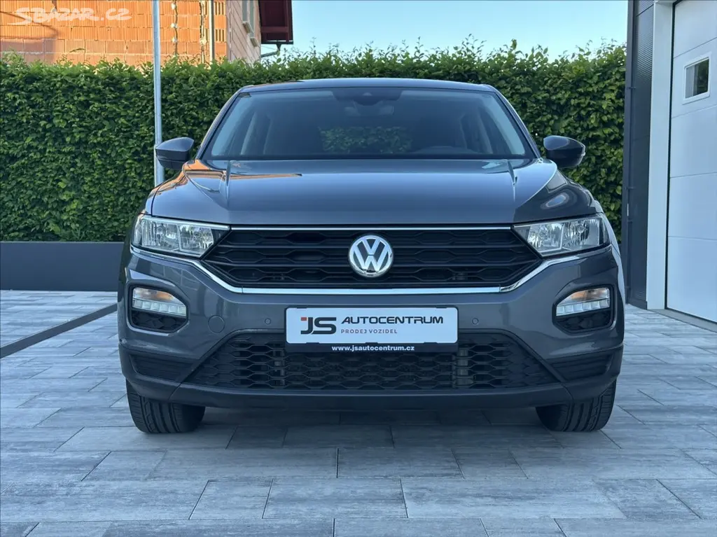 Volkswagen T-Roc, 1,5 TSI 150PS Trendline DSG - fotka 2