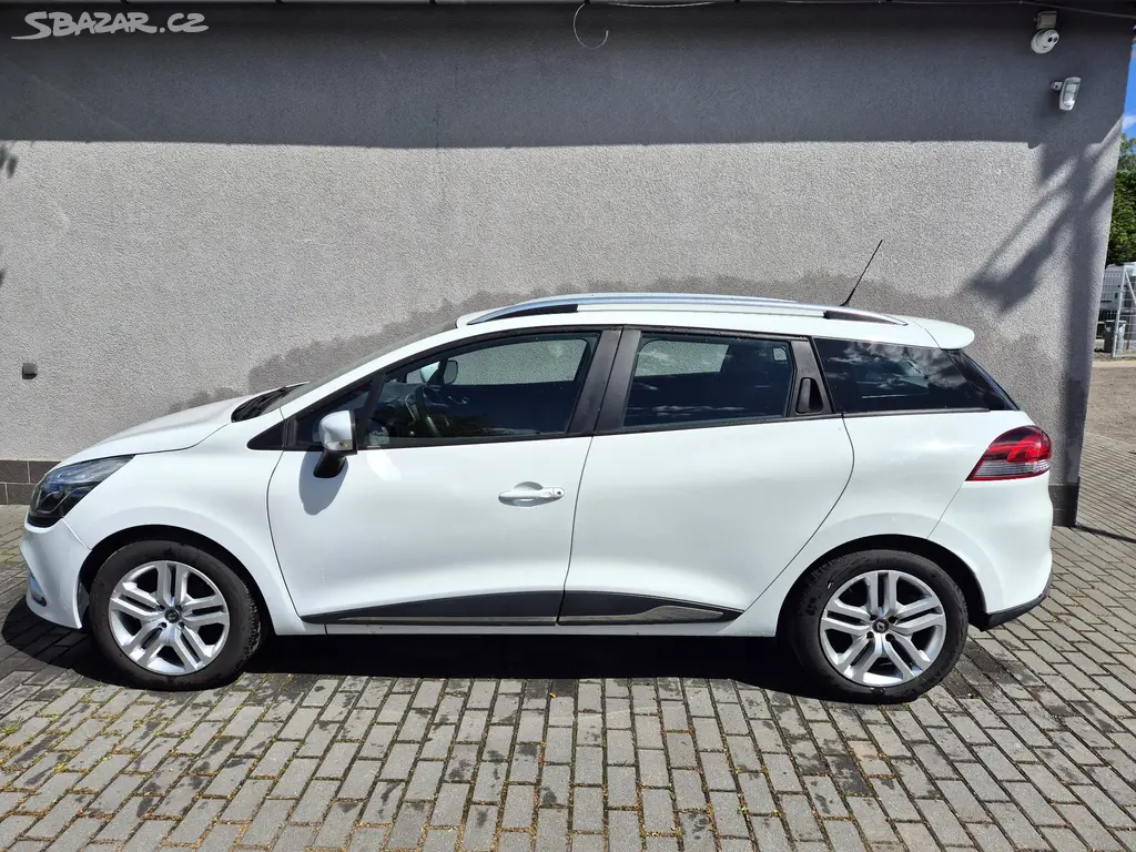 Renault Clio 1,2i 55Kw GrandTour Klima 129.000Kč - fotka 3