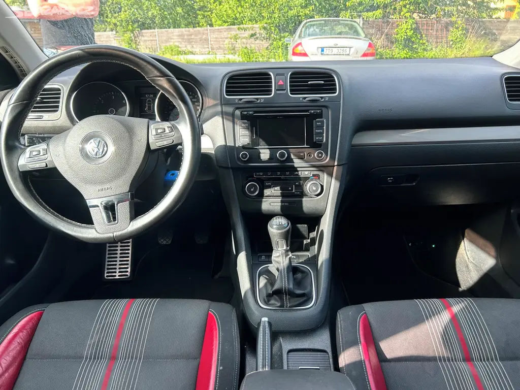 Volkswagen Golf VI Variant 2.0 TDI 125 kW - fotka 6