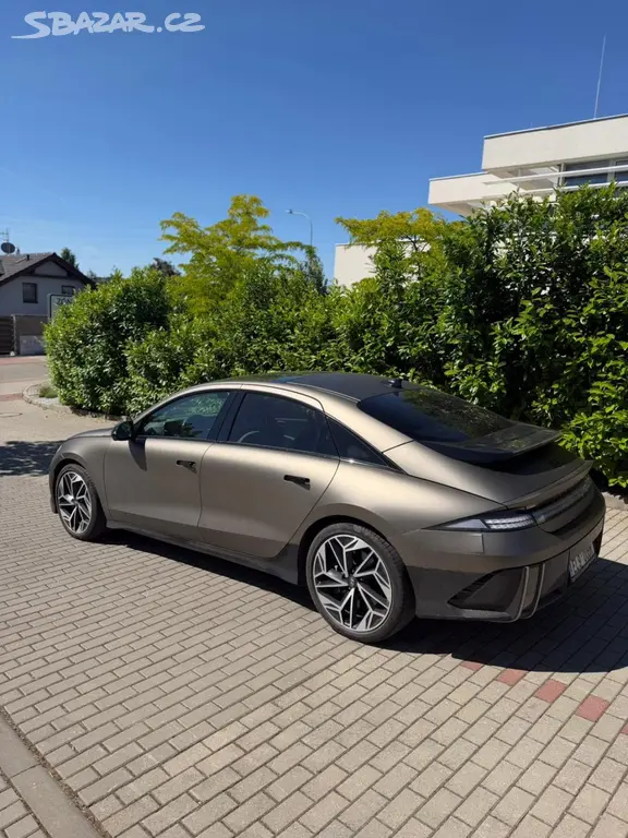 Hyundai Ioniq 6, ČR .MAJITEL 77kW BATERKA - fotka 2