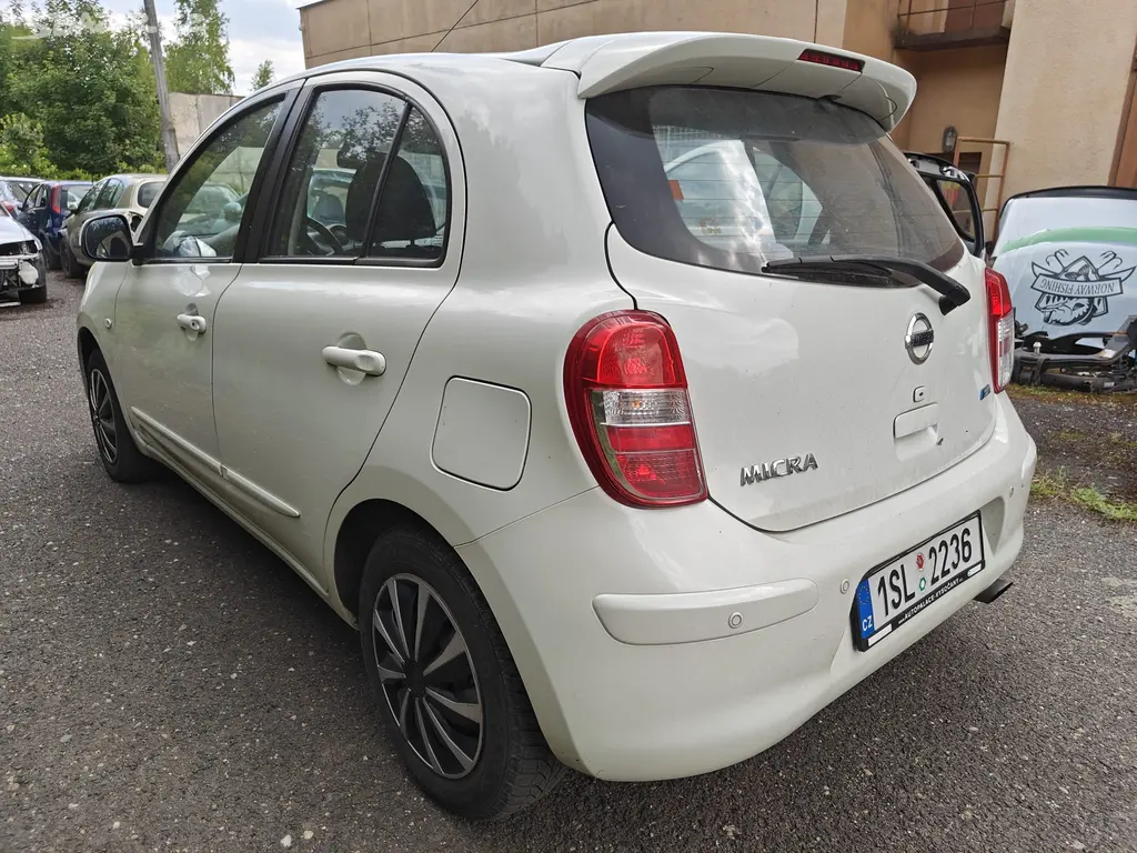 NISSAN MICRA (2013,1.2 benzín 72 kW) - fotka 3
