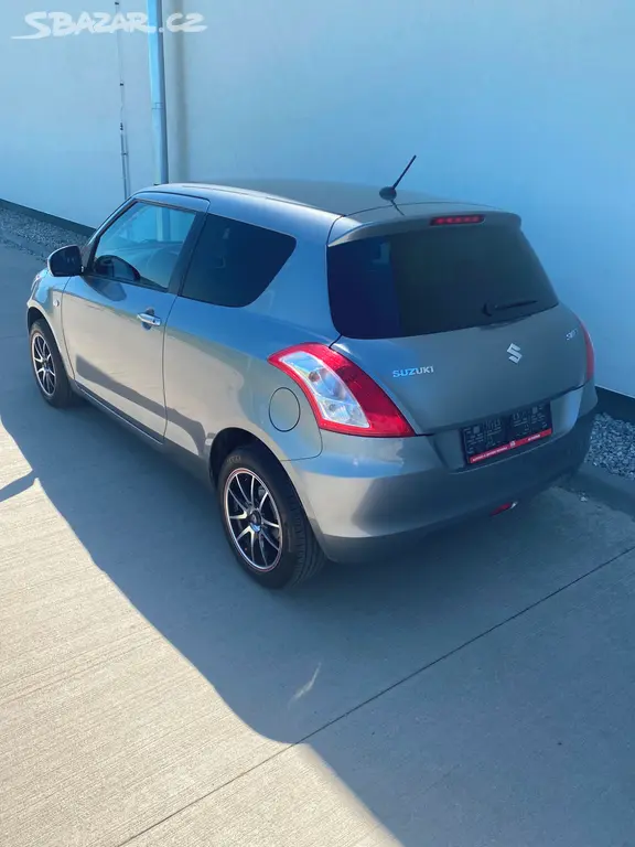 Suzuki Swift - fotka 3