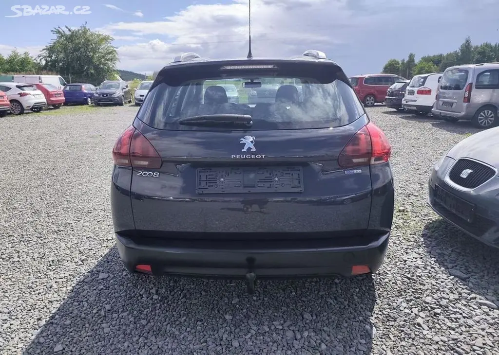 Peugeot 2008 1.2i Klima, Tempomat benzín manuální - fotka 5