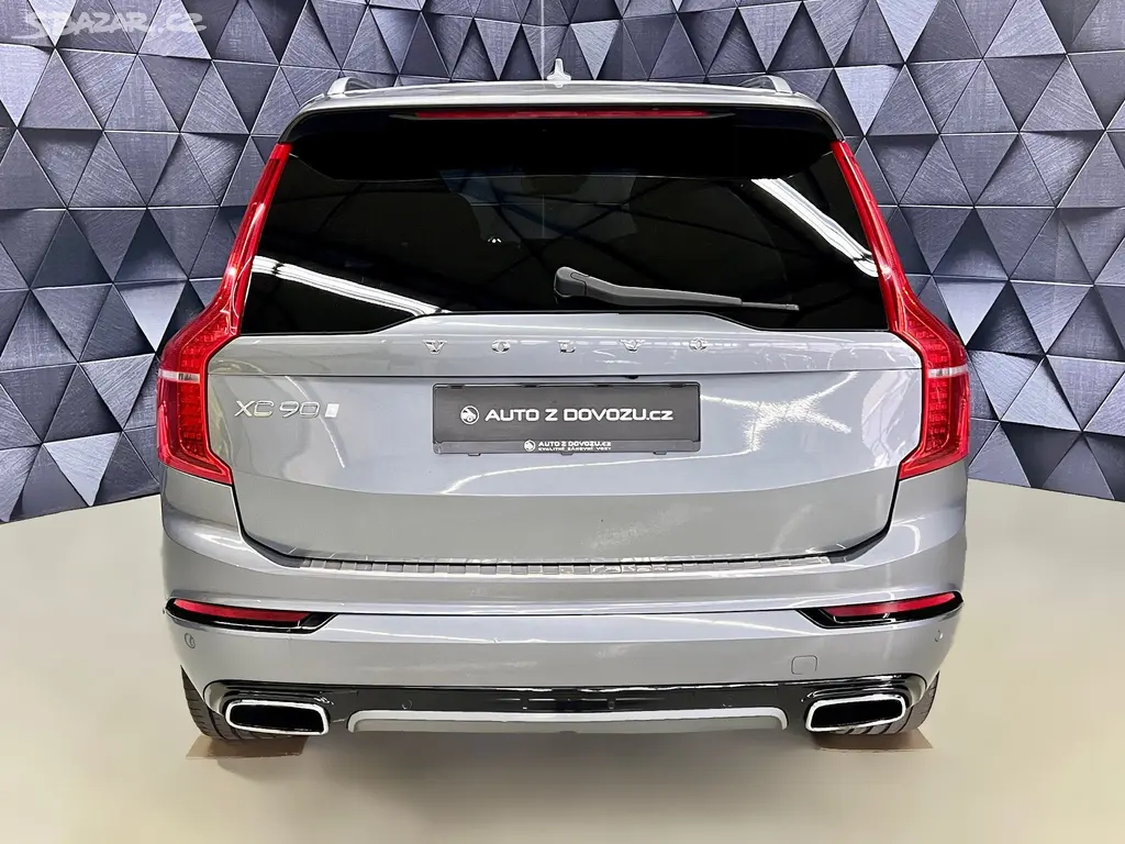 Volvo XC90, B5 AWD EXCELLENCE R-DESIGN - fotka 6