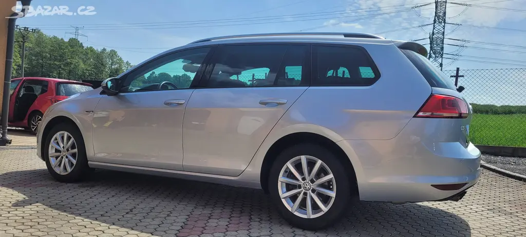 VW Golf Variant 1,4TSi 92kW benzín DSG "Lounge" - fotka 5