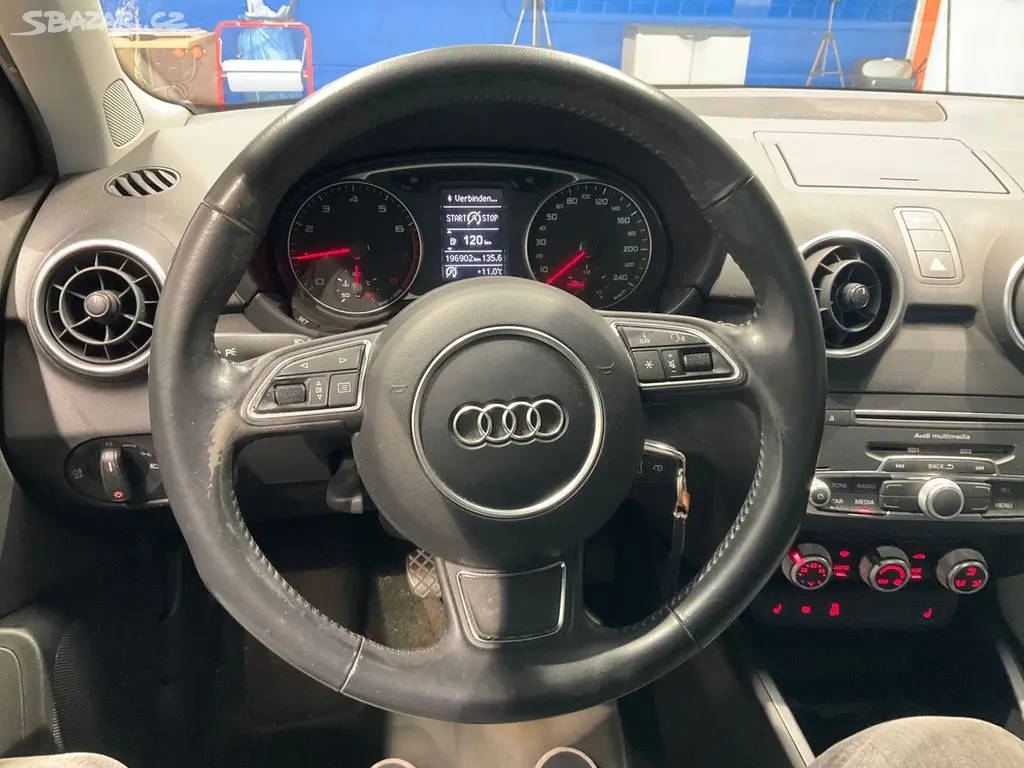 Audi A1 Sportback 1.0 TFSI + 4 X ALU KOLA NAVÍC - fotka 6