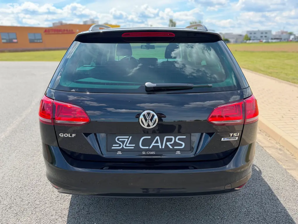 VOLKSWAGEN GOLF 1.2 TSI //2015 CUP 150TKM SERVISKA - fotka 4