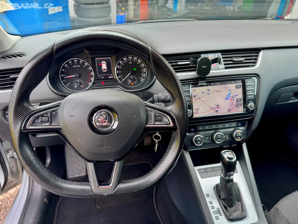 Škoda Octavia III 2.0 TDi STYLE DSG - fotka 6
