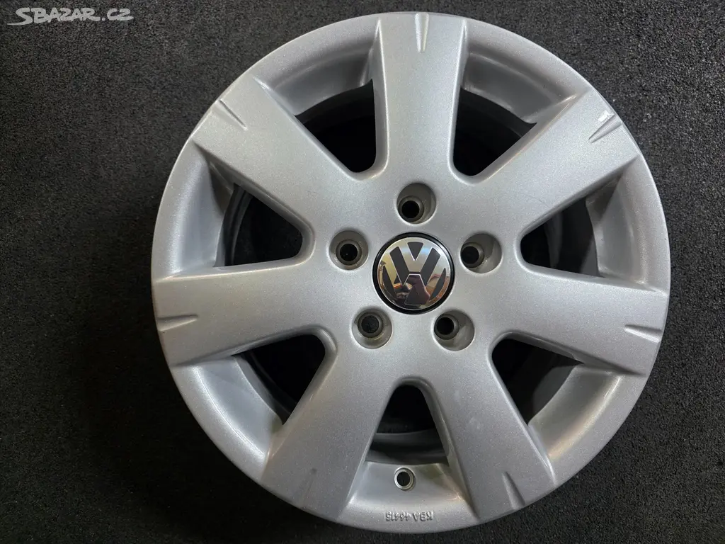 VW Caddy Golf plus Alu kolo 15  2K1071495666 1 Ks