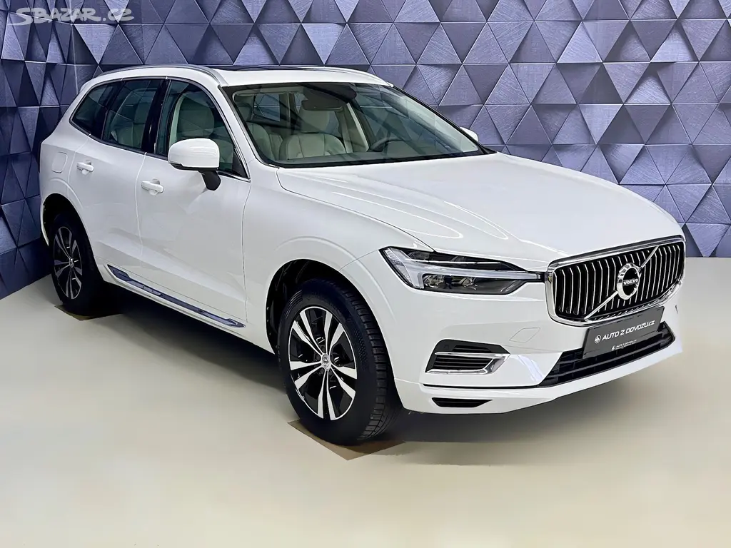 Volvo XC60, T6 AWD RECHARGE, ACC, PANORAMA - fotka 4