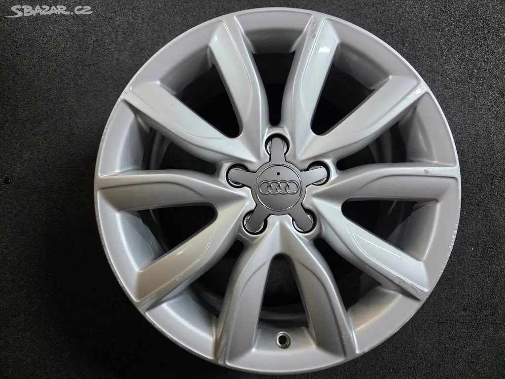 Audi S3  A3 Alu kolo 17 originál 8P0601025BK