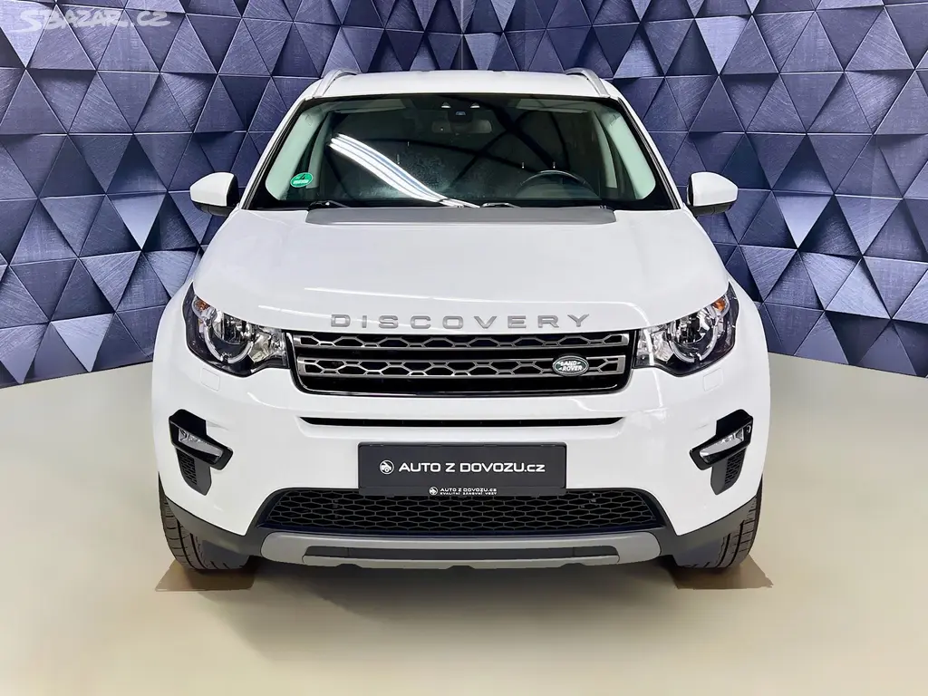 Land Rover Discovery, TD4 180k 4WD, KAMERA, NAVI, 7S - fotka 3