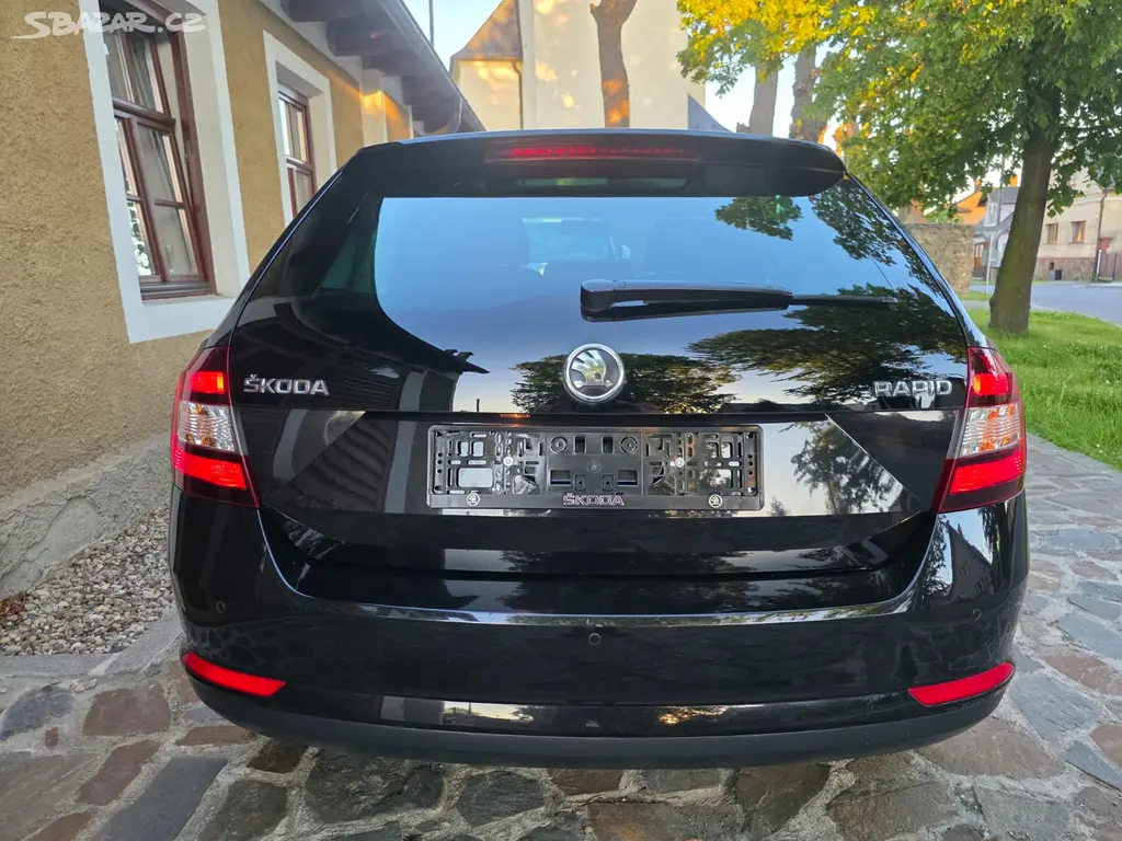 Prodám Škoda Rapid 1.2 Tsi 77kw r.v 2014 - fotka 6