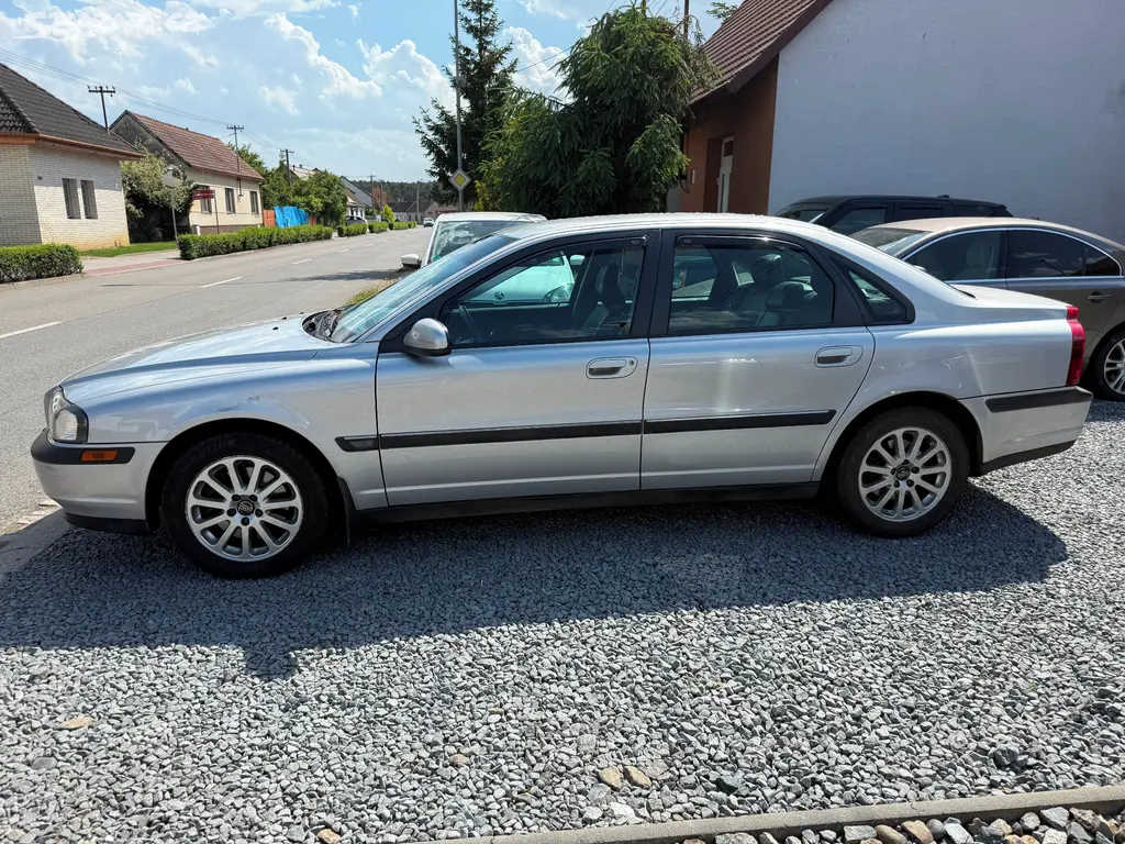 S80 2,4T ZACHOVALY STAV SERVIS. - fotka 2
