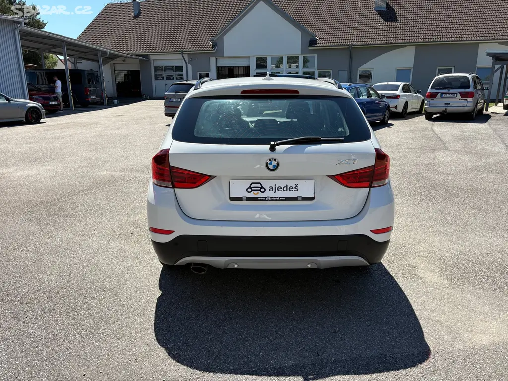 BMW X1, sDrive18d/AUT/ČR-2.maj./servis - fotka 6